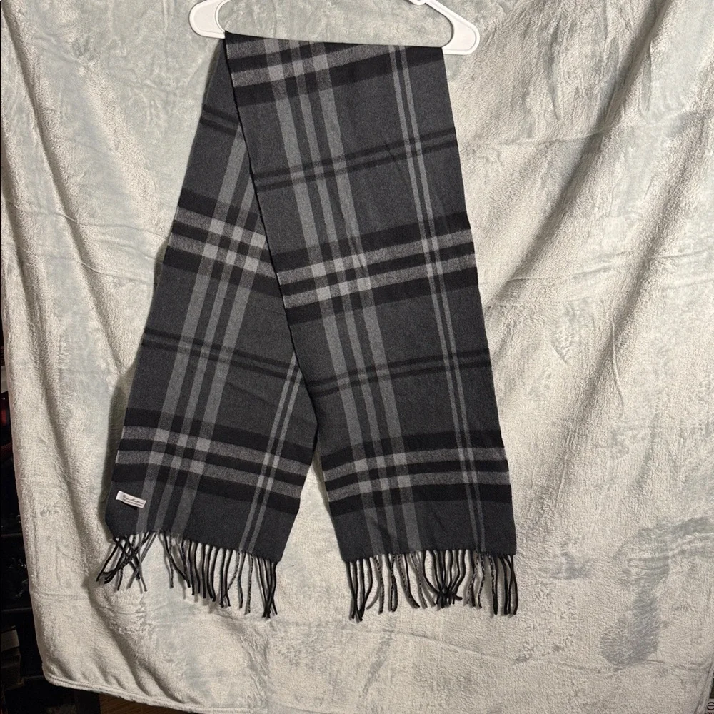 Enzo Mantovani Wool Cashmere Scarf black and‎ gray classic quality